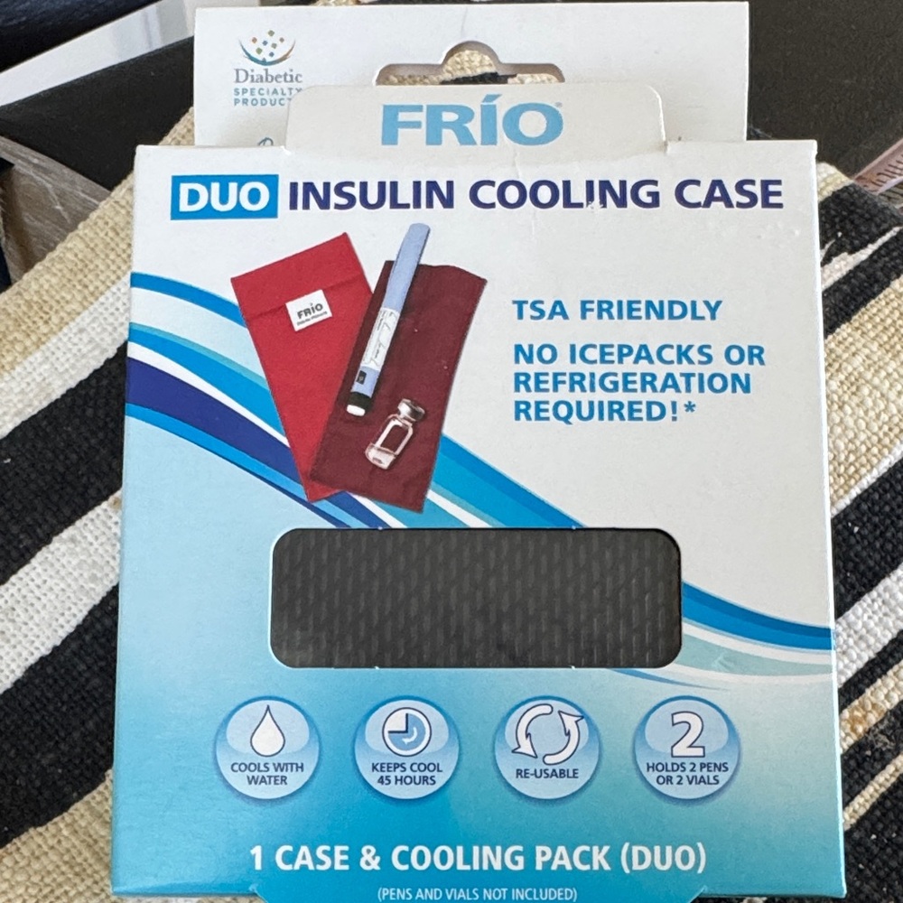 FRIO Cooling Case Duo